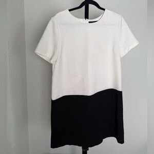Forever 21 Shift Dress • Color Block • White & Black • Size L